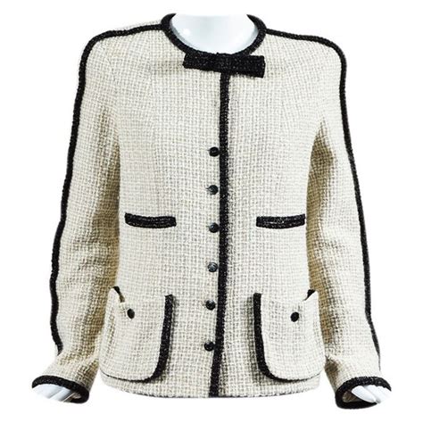 veste chanel vestiaire collective|pre owned chanel jacket.